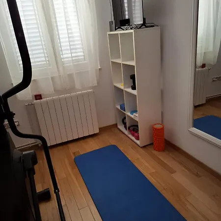 Waterflow Apartment *