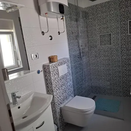 Apartment Waterflow *