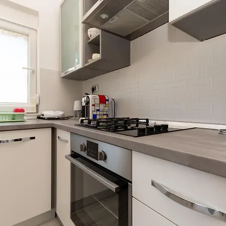 Neda Apartment
