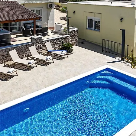 Neda Apartment Bilice